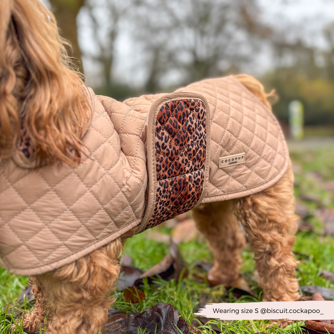 Cappotto trapuntato per cani LUXE - Cucciolo leopardato