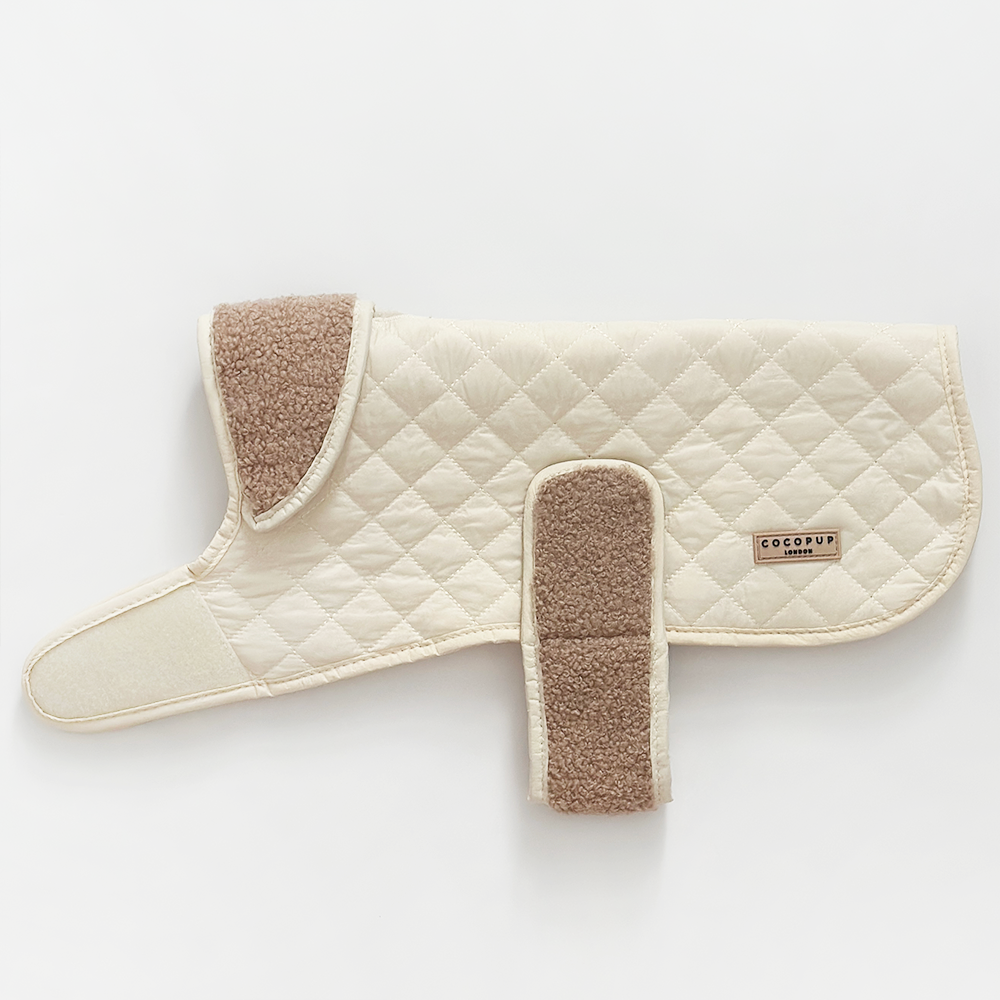 Cappotto trapuntato per cani LUXE - Creamy Chai