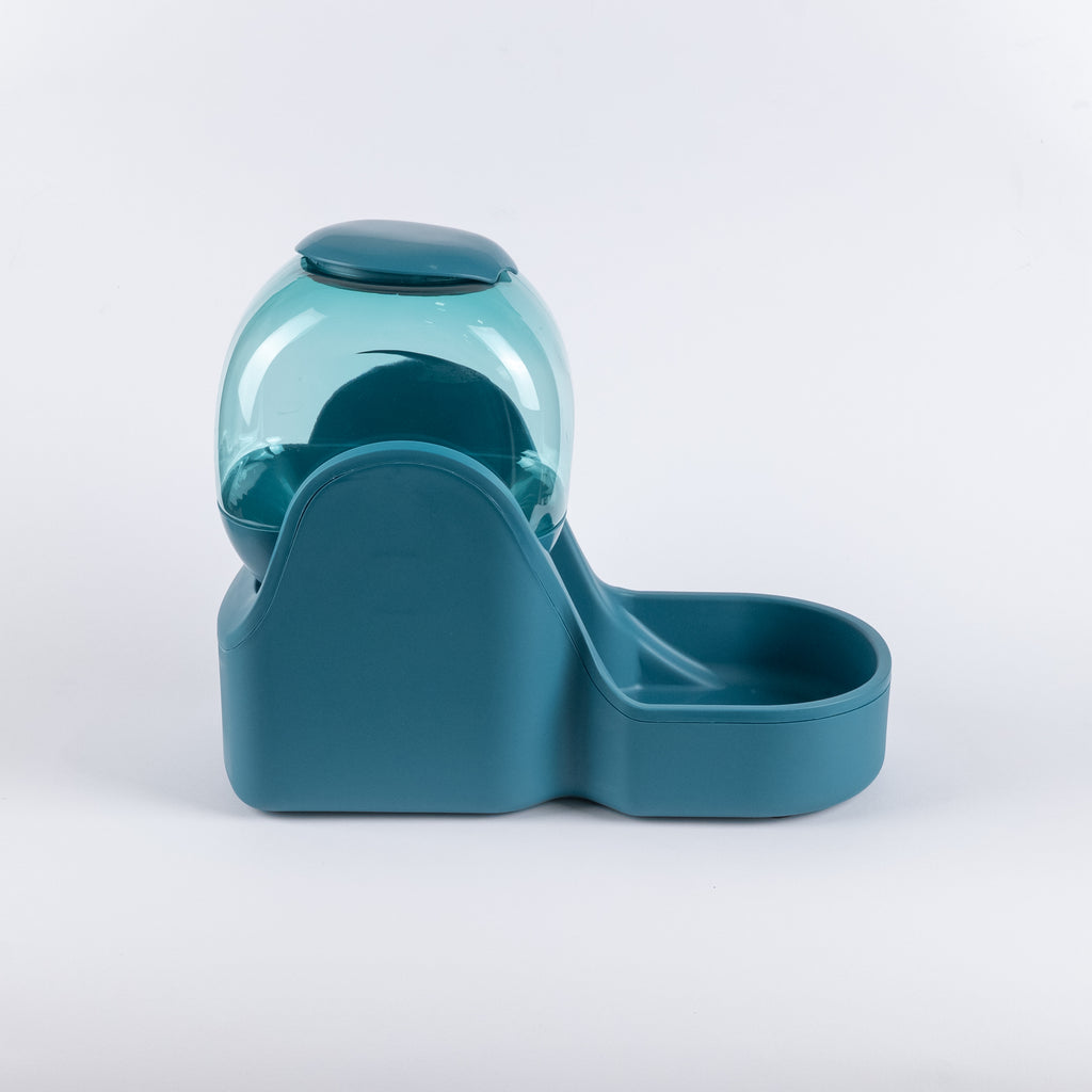 Distributore di crocchette per cani e gatti