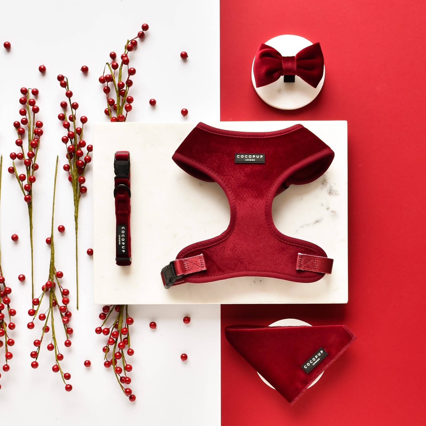 Pettorina da collo regolabile in velluto LUXE - Berry Red